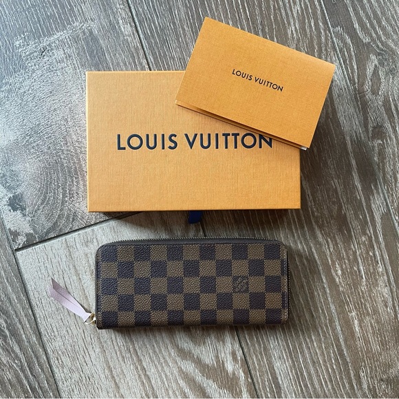 AUTHENTIC Louis Vuitton Clemence Wallet - Picture 1 of 9